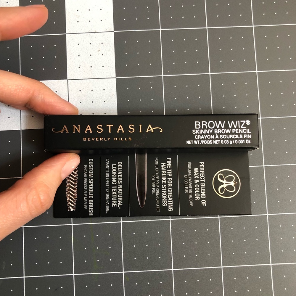 Anastasia Beverly Hills brow wiz soft brown mini brand new unused